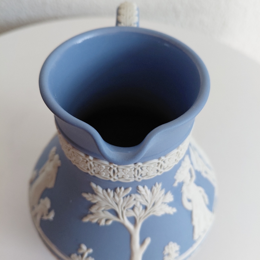 MC Antique Wedgwood Jasperware 5 " Tall Pitcher Etruscan Blue Classic - Picture 15 of 16
